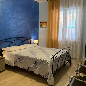 https://casa-rosalina.hotelinveneto.com